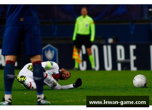 内马尔缺阵巴黎圣日耳曼险胜兰斯，博卡里尔弗利公开赛头球破门成巴黎英雄